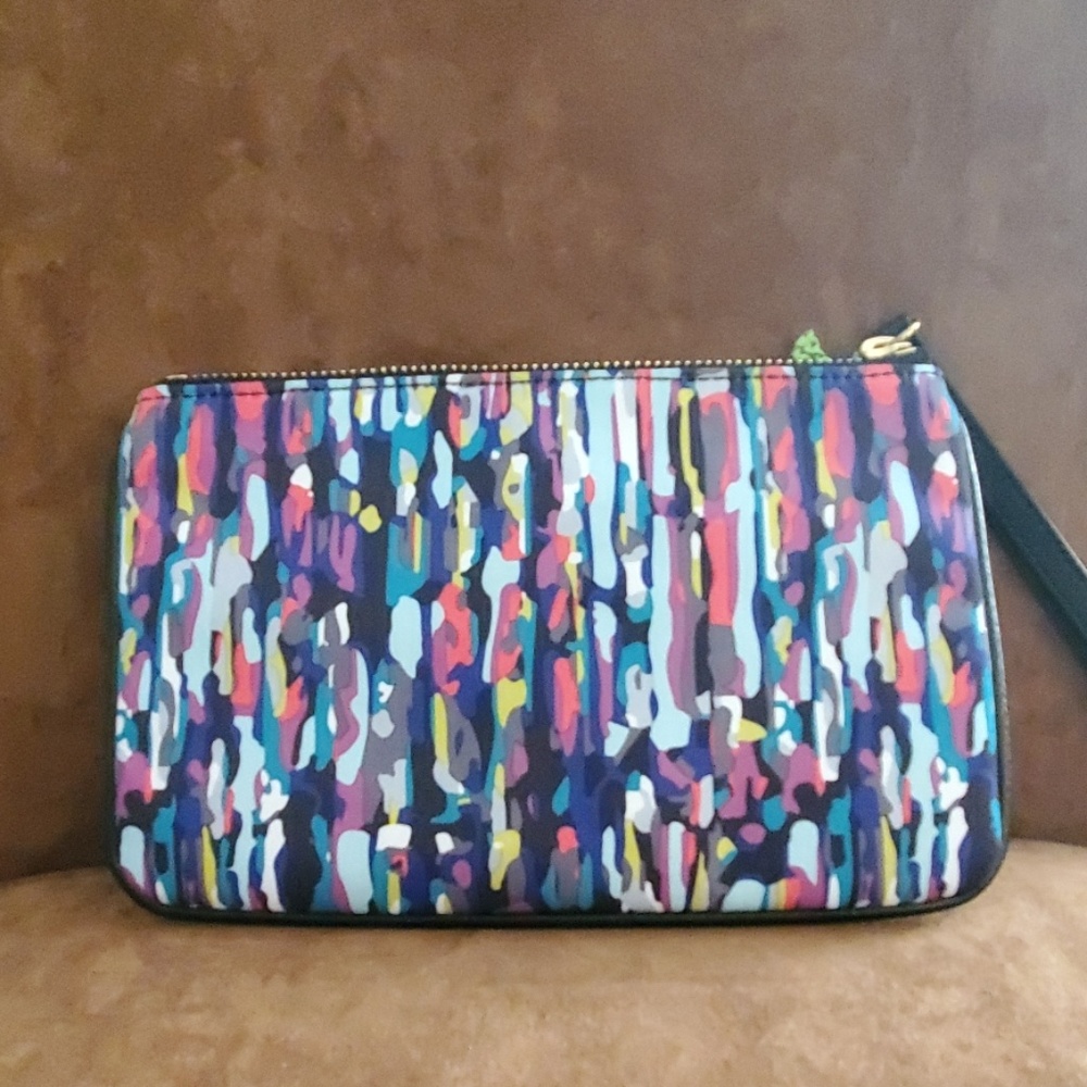 Vera Bradley Envelope Wristlet - Picture 2 of 4
